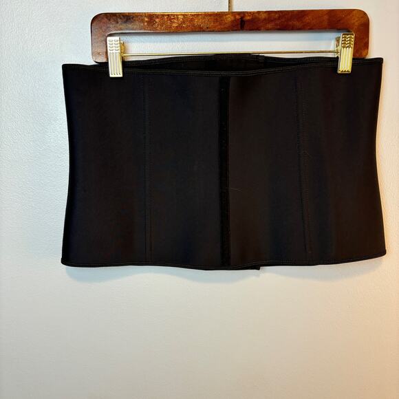 Yianna Black Corset Bustier Coquette Goth Womens - Picture 2 of 7